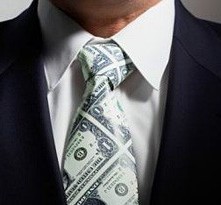 Что подарить богатому мужчине?