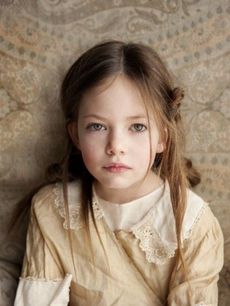 Что подарить девочке на 13 лет?