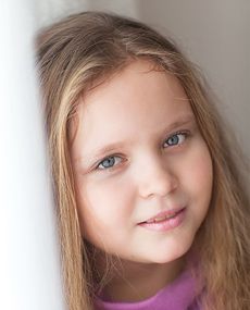 Что подарить девочке на 9 лет?