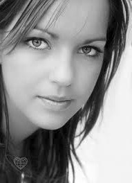 Что подарить девушке на 20 лет?