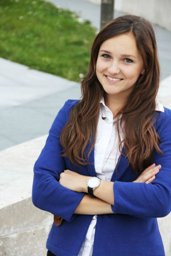 Что подарить дочке на 14 лет?