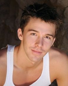 Что подарить другу на 22 года?