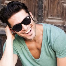 Что подарить другу на 29 лет?