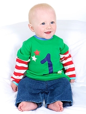 Что подарить мальчику на 1 год?