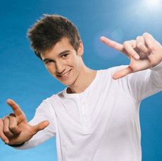 Что подарить мальчику на 15 лет?