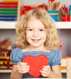 Что подарить маме на 14 февраля?