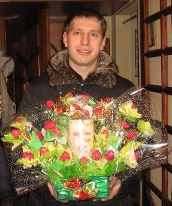 Что подарить маме на юбилей?