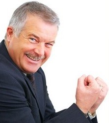 Что подарить мужчине на 55 лет?