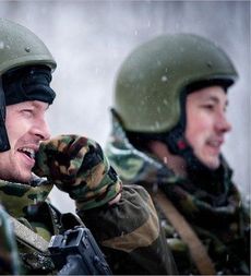 Что подарить мужчине на 23 февраля?