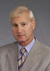 Что подарить мужу на 60 лет?