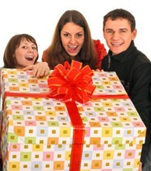 Что подарить начальнице на день рождения?