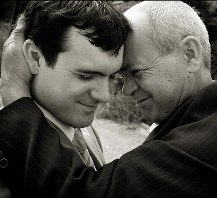 Что подарить папе на 65 лет?