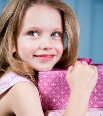 Что подарить подруге на 11 лет?