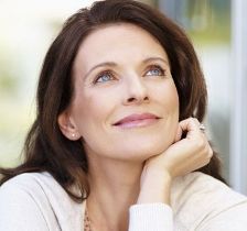 Что подарить подруге на 50 лет?