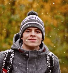 Что подарить ребенку на 18 лет?