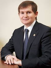 Что подарить руководителю на юбилей?