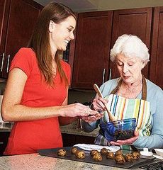 Что подарить свекрови на юбилей?