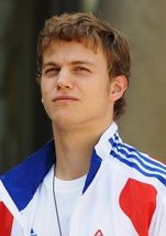 Что подарить сыну на 20 лет?