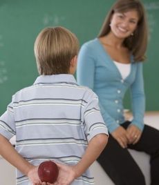 Что подарить учителю на 14 февраля?