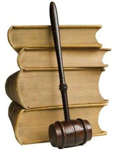 Что подарить юристу?