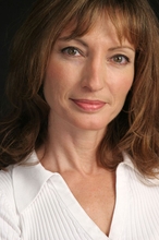 Что подарить жене на 40 лет?