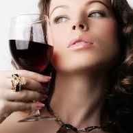 Что подарить жене на юбилей?