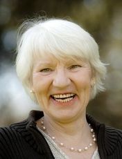 Что подарить женщине на 70 лет?