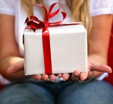 Как сделать полезный подарок мужчине?