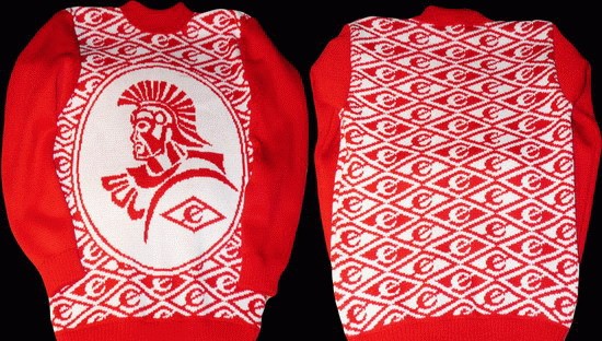 Свитер с символикой Спартака