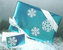 Как завернуть подарок своими руками?